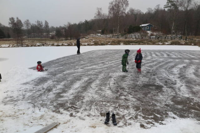 Iceskating Ullstorps stugor